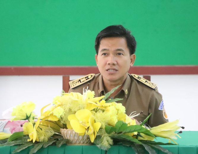 ព្រឹកថ្ងៃទី០៣ ខែកក្កដា​ ឆ្នាំ២០២៥ ឯកឧត្តម ហាន កុសល តំណាងដ៏ខ្ពង់ខ្ពស់​ឯកឧត្ដម អ៊ុន ចាន់ដា អភិ​បាលនៃគណៈអភិបាលខេត្តកំពង់ចាម អញ្ជើញដឹកនាំកិច្ចប្រជុំការអនុវត្តការងារវិស័យសុខាភិបាលឯកជន  នៅសាលាស្រុកស្រីសន្ធរ។